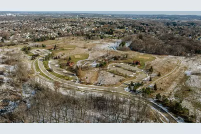 2707  Fox Hill Dr, Waukesha, WI 53189 - Photo 36