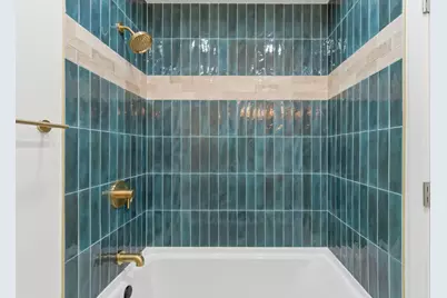 4024 S 92nd St, Greenfield, WI 53228 - Photo 16