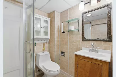 4630 W Anthony Dr, Greenfield, WI 53219 - Photo 16