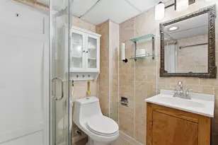 4630 W Anthony Dr, Greenfield, WI 53219 - Photo 16