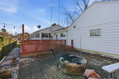 4630 W Anthony Dr, Greenfield, WI 53219 - Photo 22