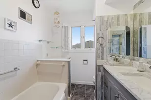 4630 W Anthony Dr, Greenfield, WI 53219 - Photo 10