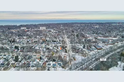 4706 N Hollywood Ave, Whitefish Bay, WI 53211 - Photo 24