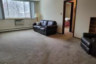 805 E Henry Clay St, Whitefish Bay, WI 53217 - Photo 2