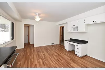 1625 W Leroy Ave, Milwaukee, WI 53221 - Photo 10