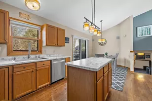 702 Fox Knoll Dr, Racine, WI 53185 - Photo 12