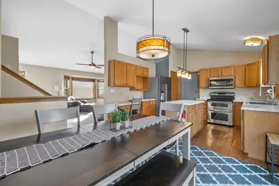 702  Fox Knoll Dr, Racine, WI 53185 - Photo 8