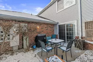 160 W Aspen Ct, Oak Creek, WI 53154 - Photo 26