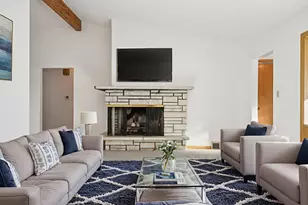 10322 W Concordia Ave, Wauwatosa, WI 53222 - Photo 6