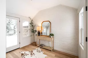 10705 W Wisconsin Ave, Wauwatosa, WI 53226 - Photo 24