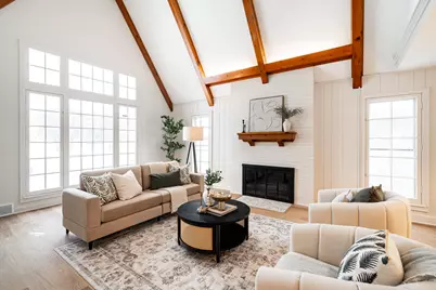 10705 W Wisconsin Ave, Wauwatosa, WI 53226 - Photo 4