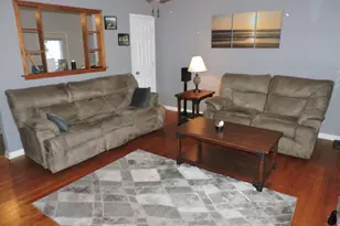1003 Peterson St, Fort Atkinson, WI 53538 - Photo 2
