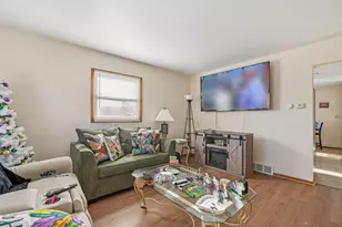 4911 N 105th St, Milwaukee, WI 53225 - Photo 2