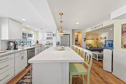 5523  Peninsula Dr, West Bend, WI 53095 - Photo 18