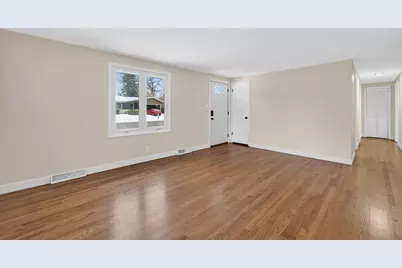 3620  88th St, Kenosha, WI 53142 - Photo 4