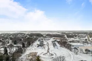 1579 Meadowview Ct, Whitewater, WI 53190 - Photo 2