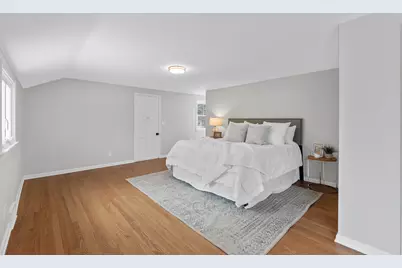 10525 N Fairway Ln, Mequon, WI 53092 - Photo 32