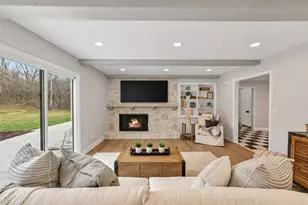 10525 N Fairway Ln, Mequon, WI 53092 - Photo 4