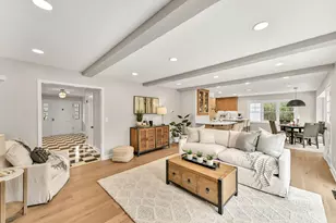 10525 N Fairway Ln, Mequon, WI 53092 - Photo 6