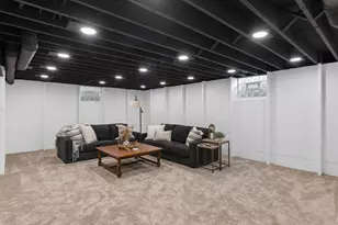 10525 N Fairway Ln, Mequon, WI 53092 - Photo 40