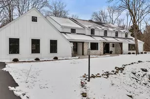 10525 N Fairway Ln, Mequon, WI 53092 - Photo 1