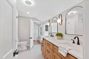 10525 N Fairway Ln, Mequon, WI 53092 - Photo 36