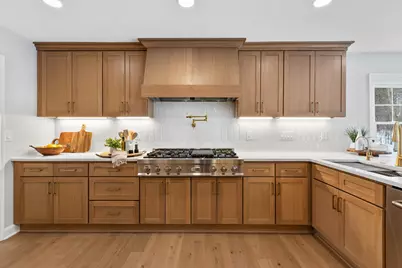 10525 N Fairway Ln, Mequon, WI 53092 - Photo 12