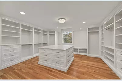 10525 N Fairway Ln, Mequon, WI 53092 - Photo 20