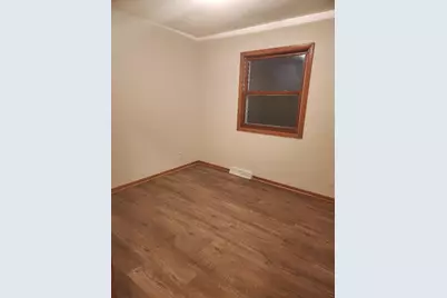 725  Sydney Dr, Racine, WI 53402 - Photo 12