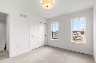 584 Twin Creeks Dr, Dousman, WI 53118 - Photo 36