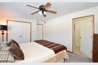 7904 S 67th St, Franklin, WI 53132 - Photo 20