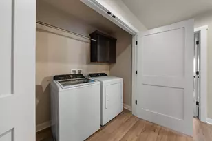 140 Sunrise Ct, Cedar Grove, WI 53013 - Photo 36