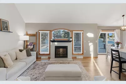 1115  Riverway Ct, Pewaukee, WI 53072 - Photo 2