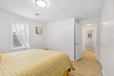 1401  Meadowbrook Blvd, Racine, WI 53405 - Photo 20