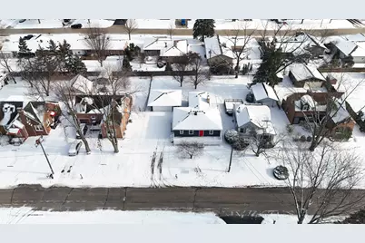 1401  Meadowbrook Blvd, Racine, WI 53405 - Photo 42