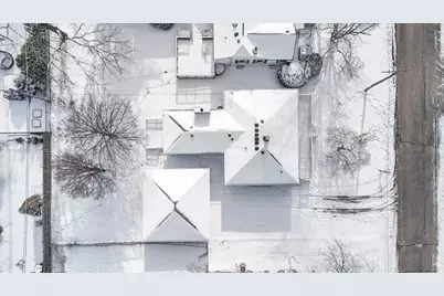 1401  Meadowbrook Blvd, Racine, WI 53405 - Photo 44