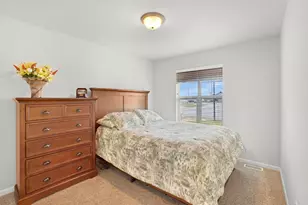 830 Burr Oak Ct, Oconomowoc, WI 53066 - Photo 18