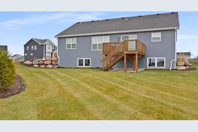 830  Burr Oak Ct, Oconomowoc, WI 53066 - Photo 26