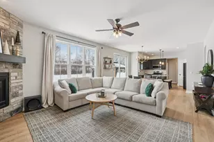 W206N17471 Hidden Creek Rd, Jackson, WI 53037 - Photo 4