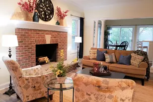 W280N1690 Golf View Dr, Delafield, WI 53072 - Photo 4