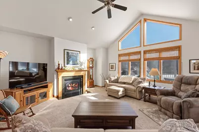 N5372  Loraine Ct, Fredonia, WI 53021 - Photo 6