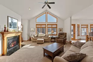 N5372 Loraine Ct, Fredonia, WI 53021 - Photo 8