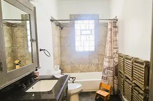 930 N 34th St, Milwaukee, WI 53208 - Photo 16