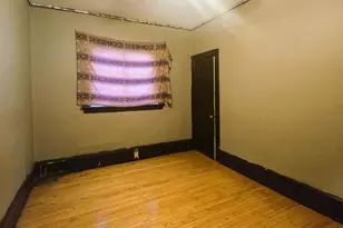 930 N 34th St, Milwaukee, WI 53208 - Photo 18