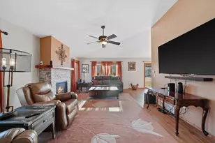 367 N Redding Cir, Belgium, WI 53004 - Photo 6