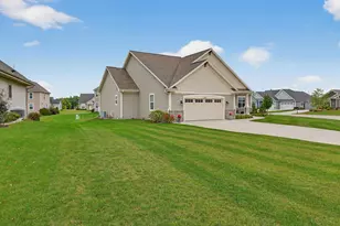 N88W18601 Duke St, Menomonee Falls, WI 53051 - Photo 30