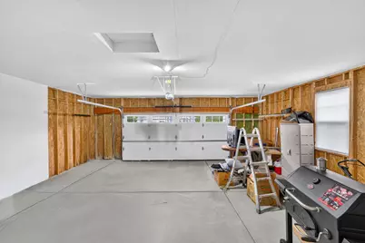 N88W18601  Duke St, Menomonee Falls, WI 53051 - Photo 24