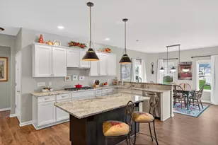 N88W18601 Duke St, Menomonee Falls, WI 53051 - Photo 10