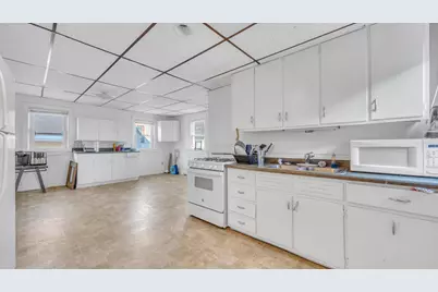 904  Indiana Ave, Sheboygan, WI 53081 - Photo 20