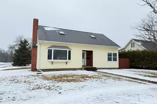 3502 Parkway Blvd, Two Rivers, WI 54241 - Photo 1